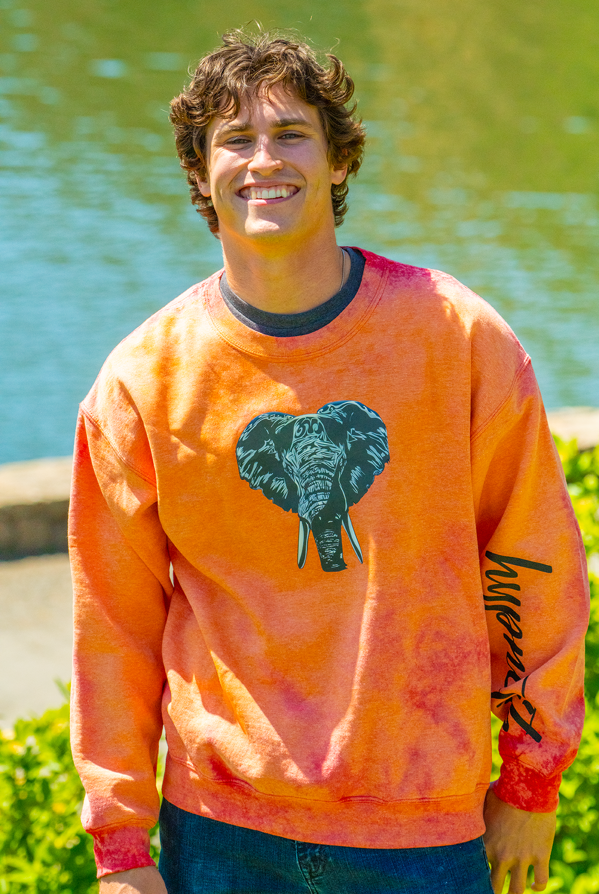 Elephant Crew Neck Sweatshirt -- (Red Bleach; L)